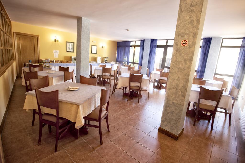 Hotel Terenes Costa Exterior photo